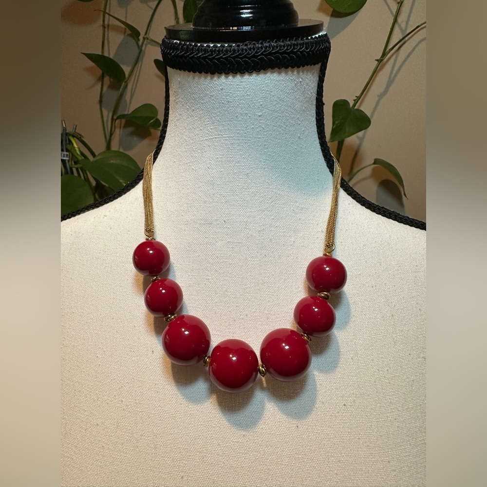 Kenneth Cole Red Beaded Necklace - Picture 2 of 12